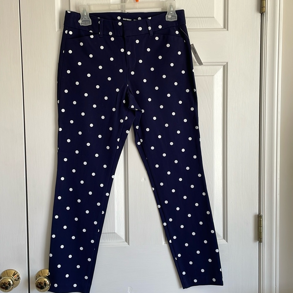 NWT Old Navy Pixie Ankle Pants size 4